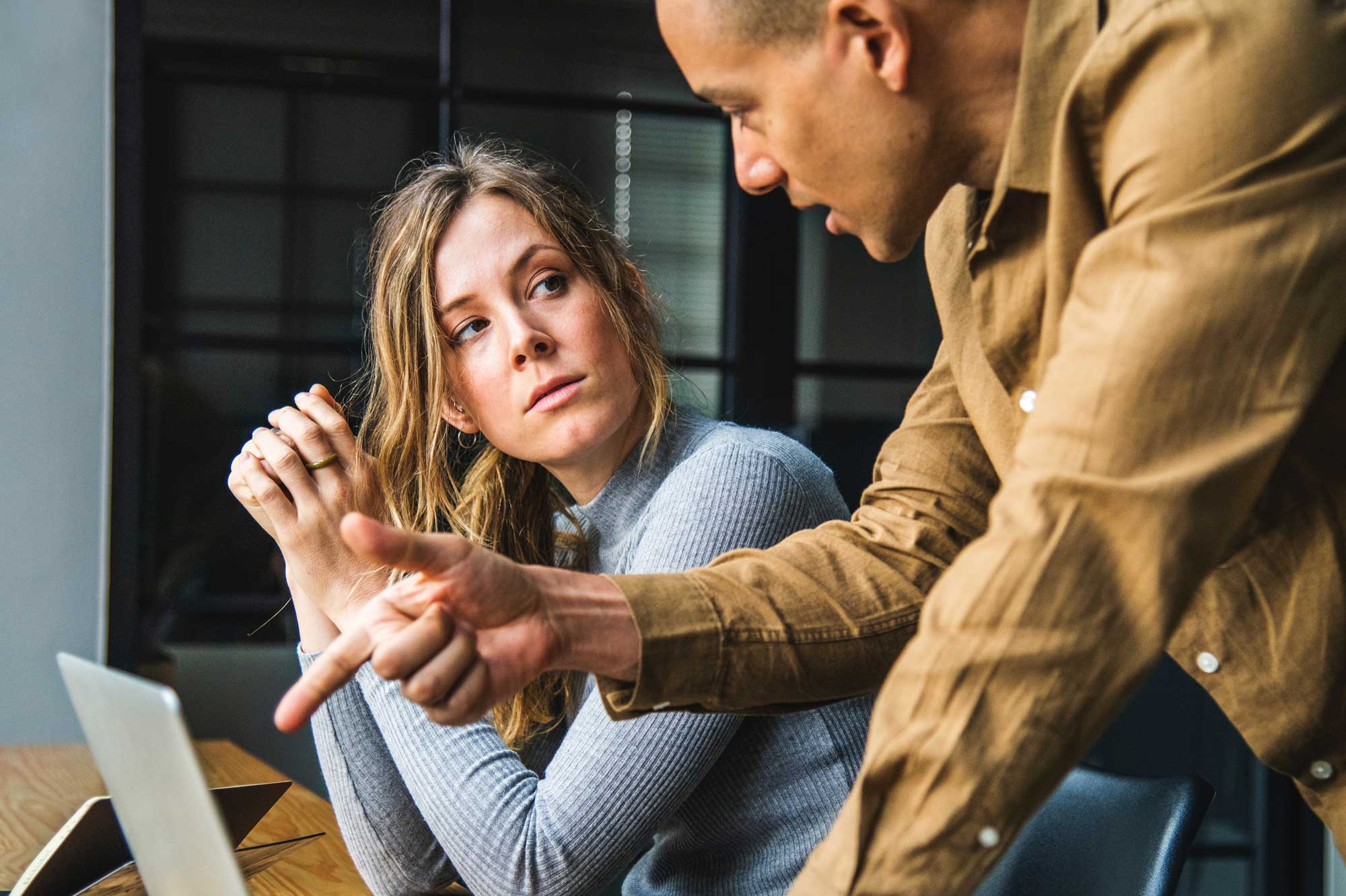 Donts of Business Ethics - Boss Talking to Staff